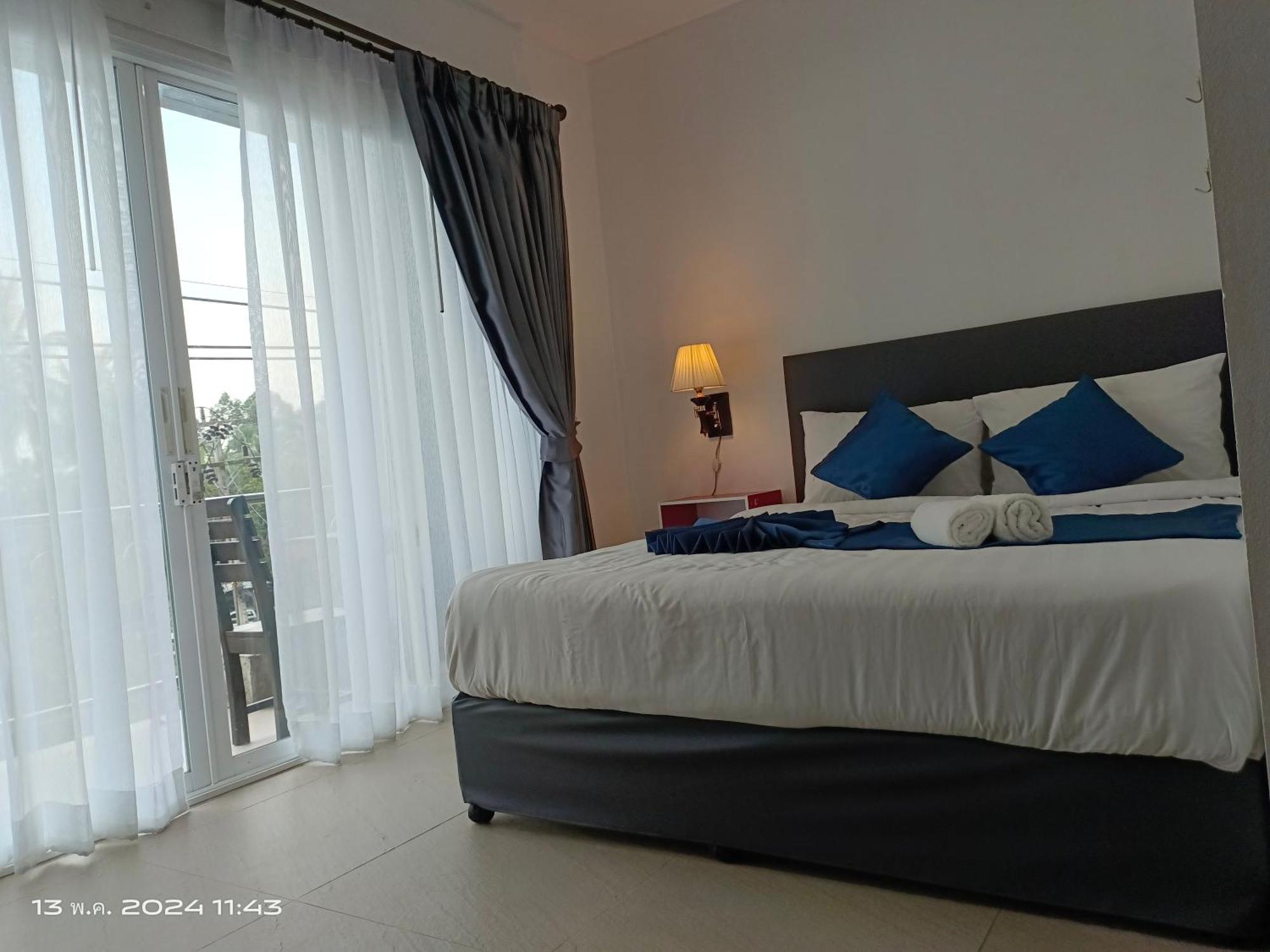 In Box Hostel Lipa Noi Εξωτερικό φωτογραφία