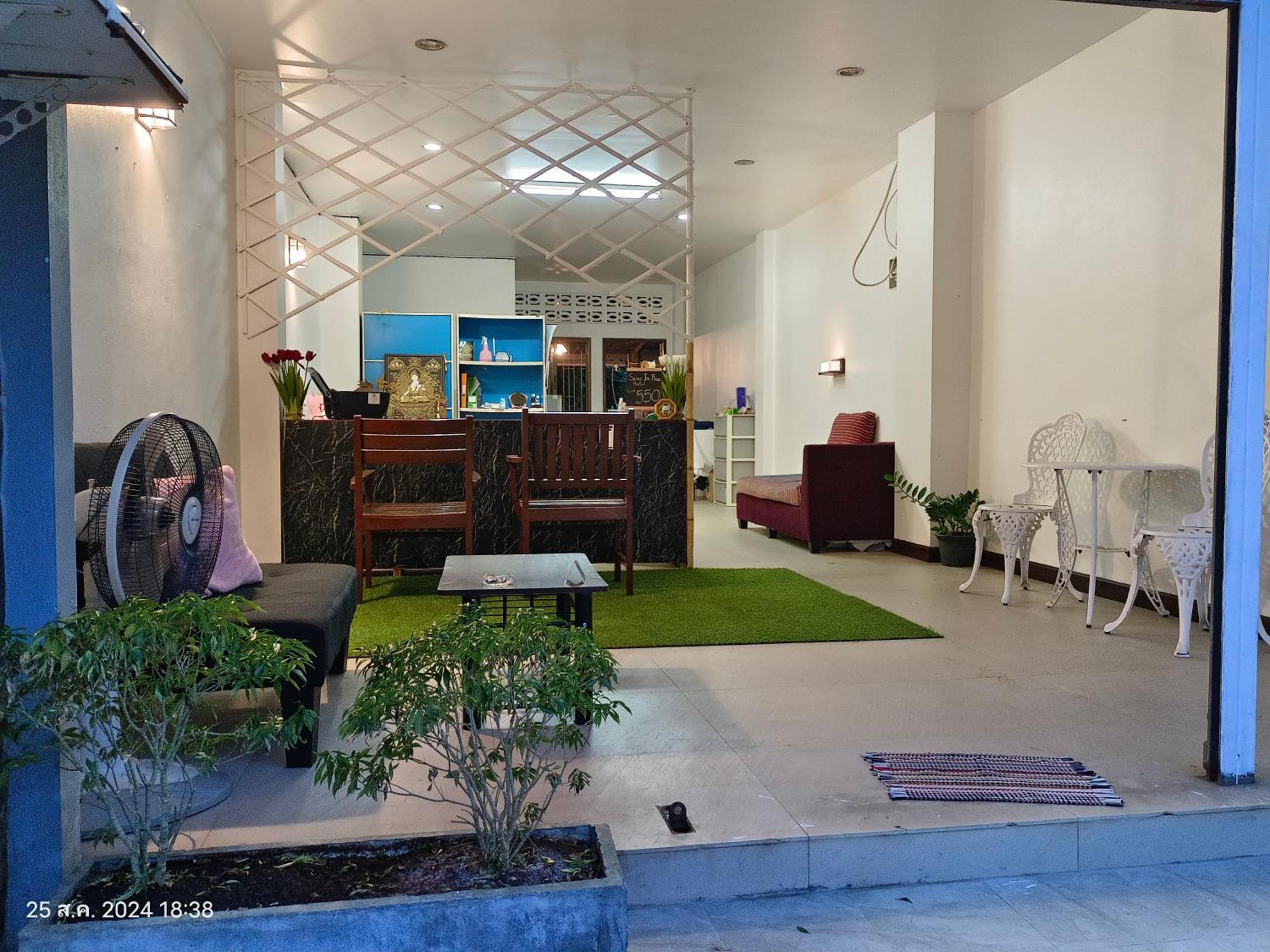 In Box Hostel Lipa Noi Εξωτερικό φωτογραφία